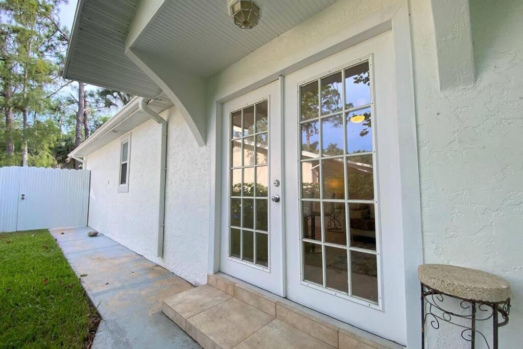 North Naples Cheerfull 4/Bed/ 3 Bath / Pool / Best Location מראה חיצוני תמונה