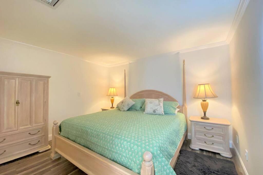 North Naples Cheerfull 4/Bed/ 3 Bath / Pool / Best Location מראה חיצוני תמונה