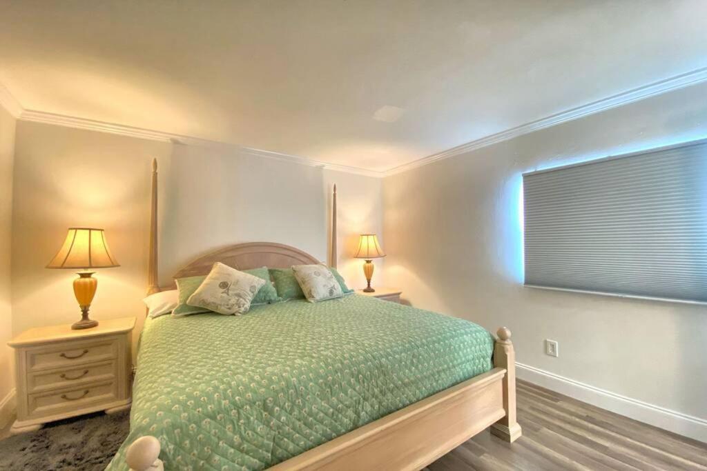 North Naples Cheerfull 4/Bed/ 3 Bath / Pool / Best Location מראה חיצוני תמונה