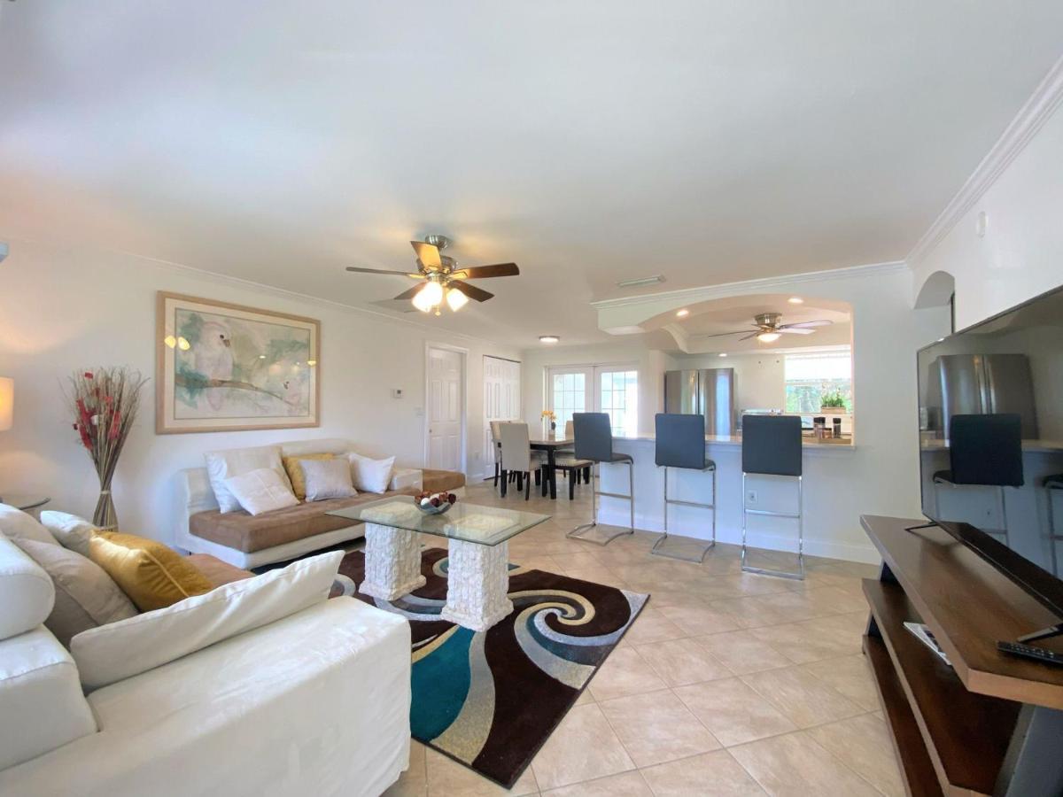 North Naples Cheerfull 4/Bed/ 3 Bath / Pool / Best Location מראה חיצוני תמונה
